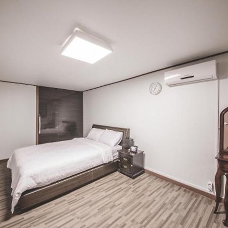 Sunyang Village Pension Jeju Exterior foto