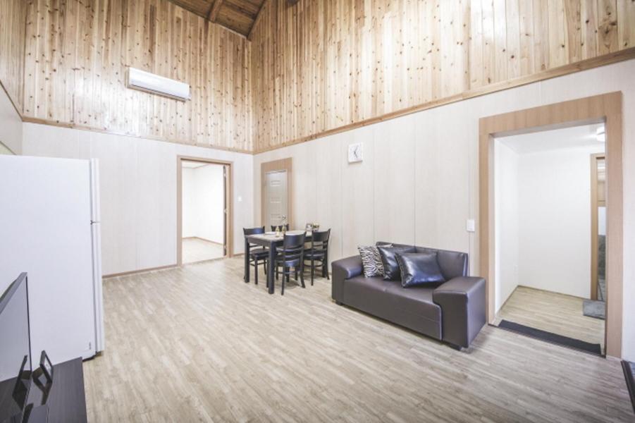 Sunyang Village Pension Jeju Exterior foto